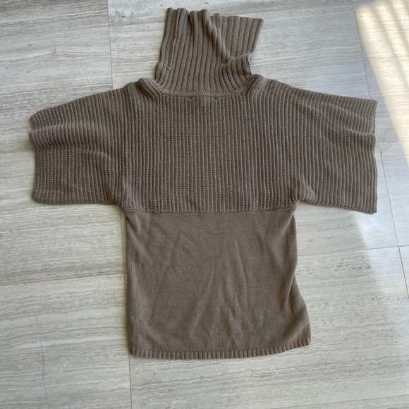 BCBG Sweaters - BCBG cowl neck turtleneck sweater. Size Small.